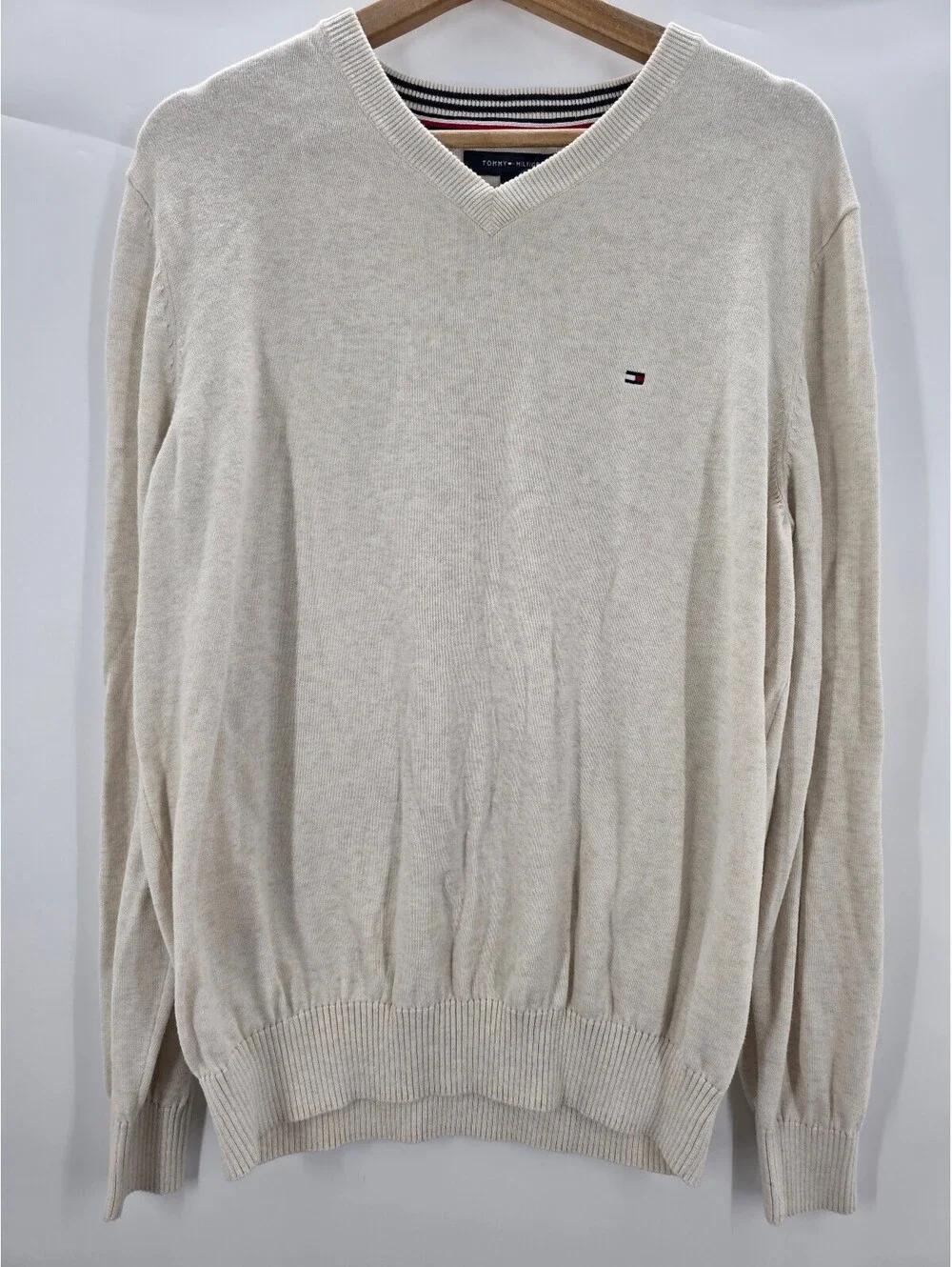 Tommy Hilfiger Men's Cream V-Neck Cotton Sweater Large